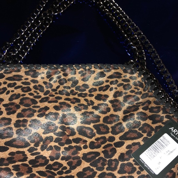 Handbag - Picture 8 of 8